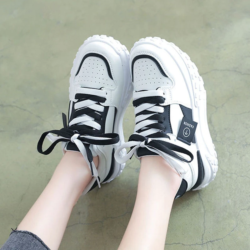 Sports Woman Footwear Running High on Platform Athletic Lace Up Shoes for Women Whit Sneakers Korean Cheap Autumn Walking Light