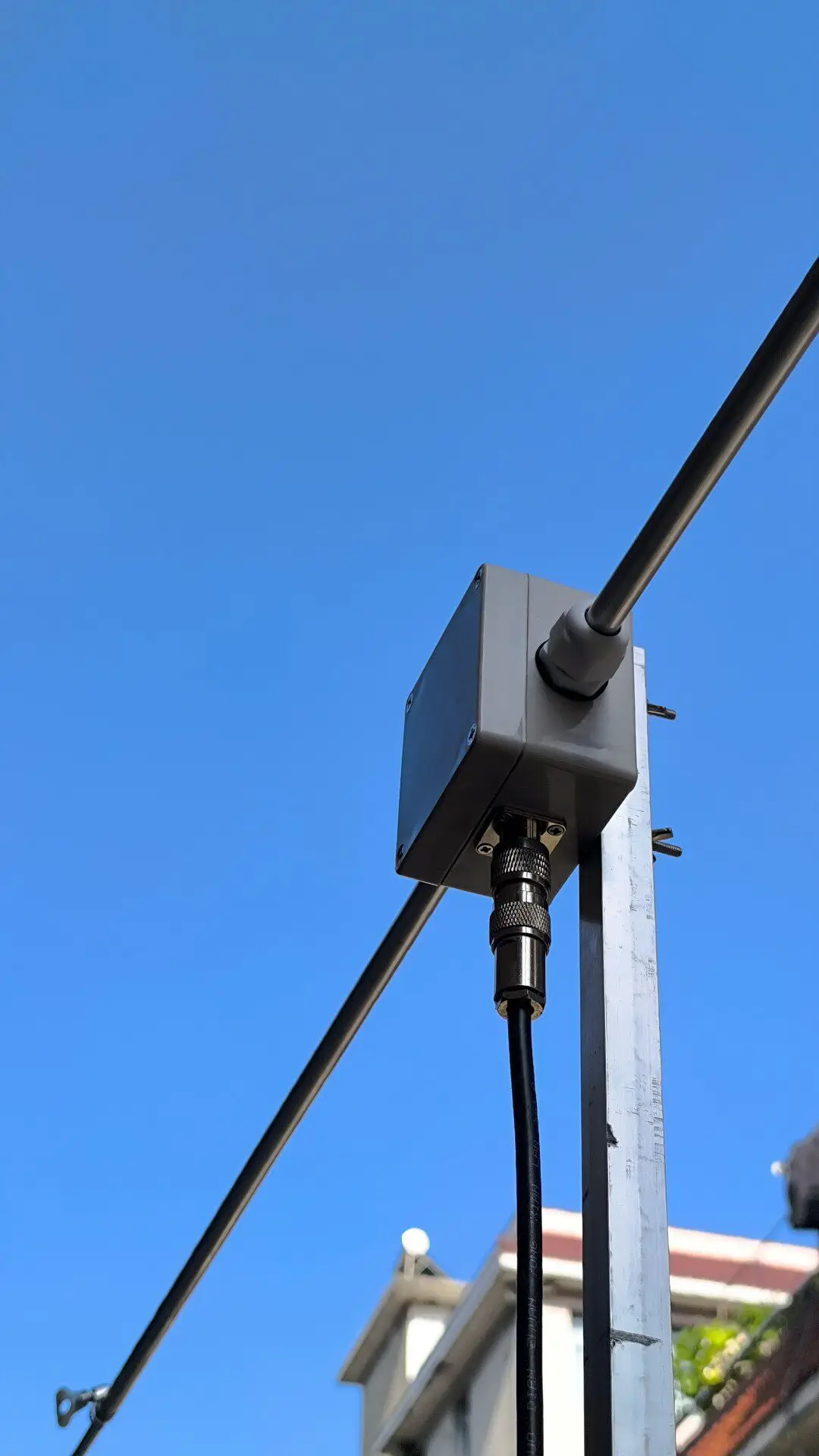 

6m Band 50MHz Dipole Antenna – 2.15dBi Gain, 1.2m Mast, for Ham Radio & Amateur Portable Use