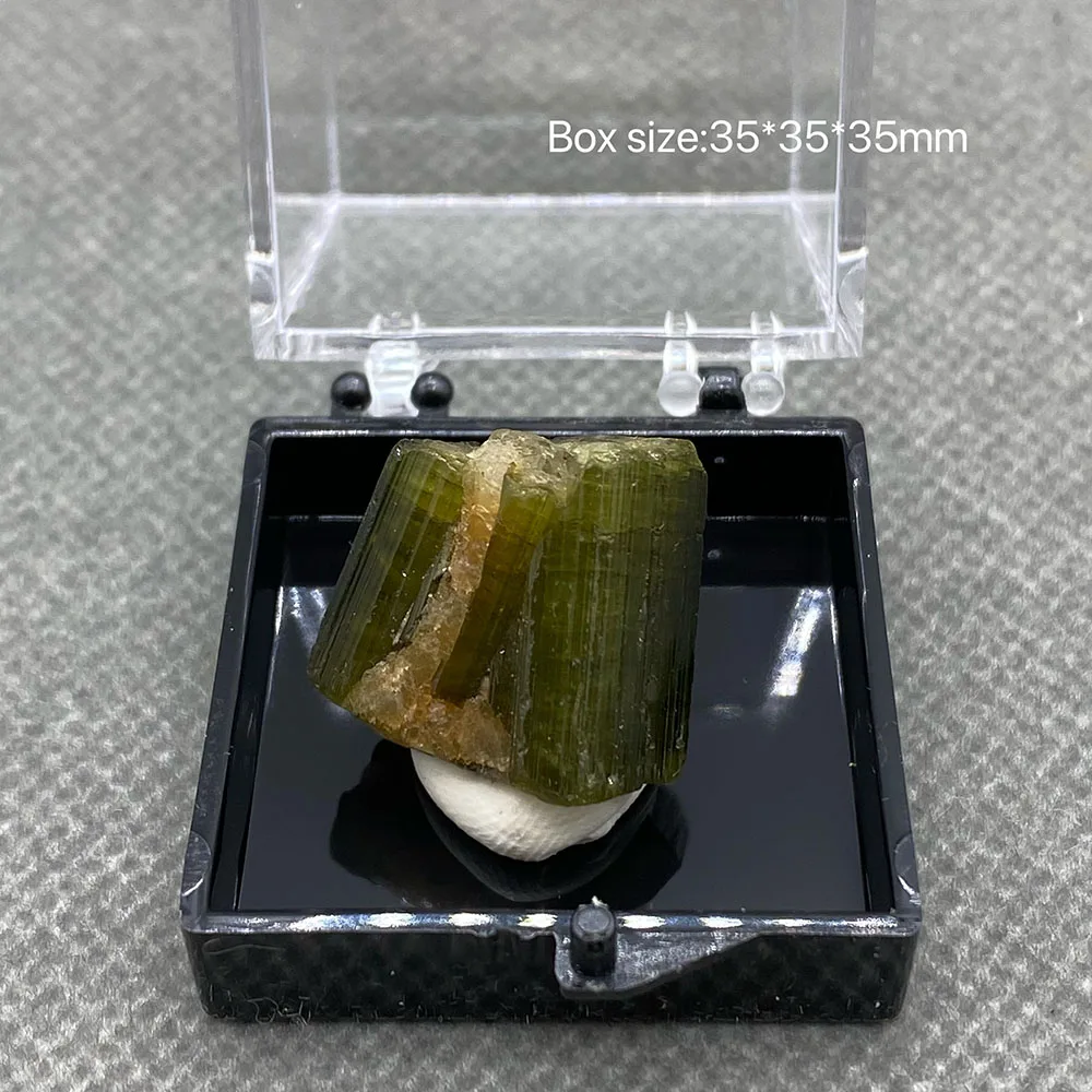 

100% natural green tourmaline rough gemstone cure crystal ore specimen +Box size：35*35*35mm