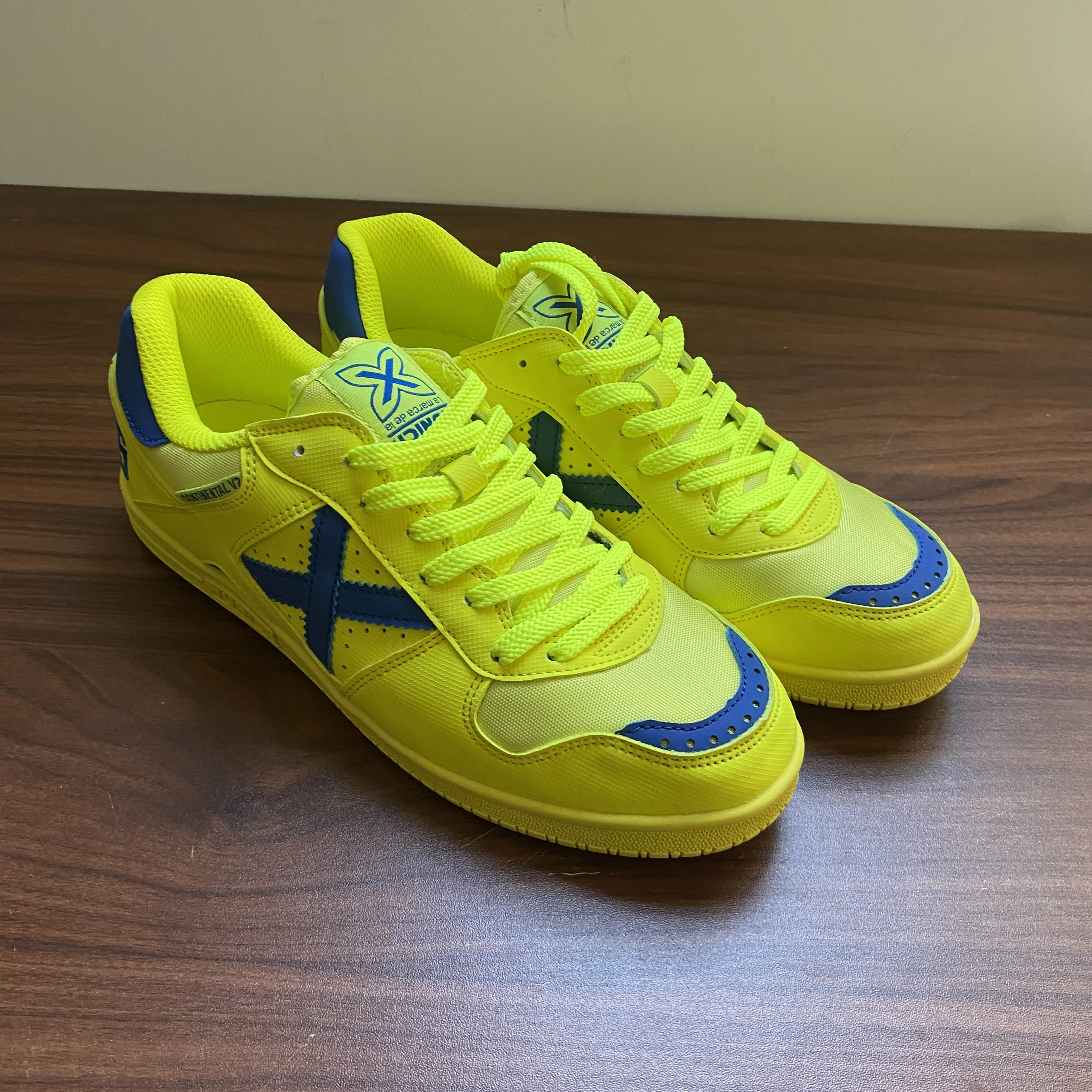 New 2025 Neutral Wrestling Boots Men's High Top Wrestling Shoes Quality Boxing Shoes Men's Breathable Gym Shoes