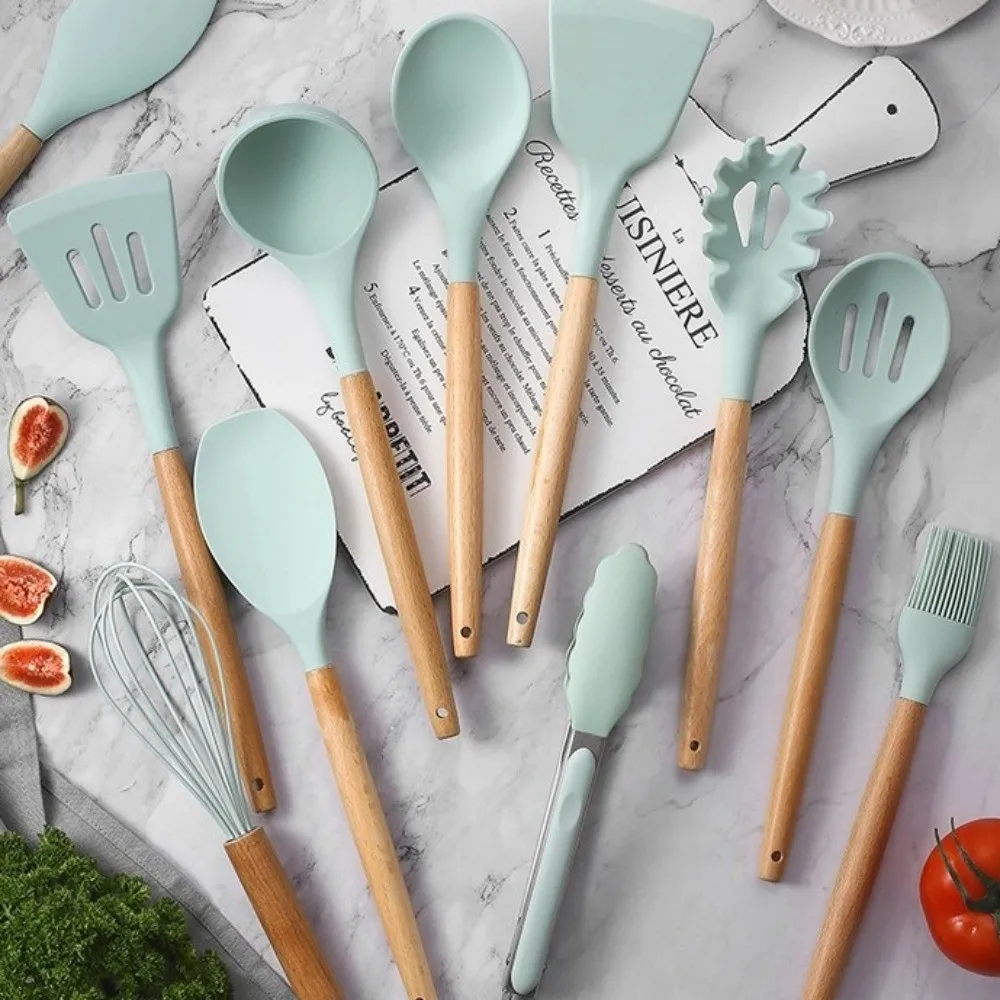 

12pcs Wooden Handle Kitchen Utensils Set Silicone Eco-Friendly Non-Stick Cookware Set Heat Resistant with Storage Bucket
