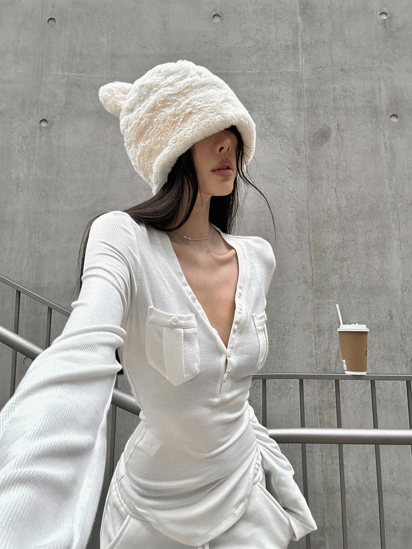 

Облегающая трикотажная футболка с V-Ne, женская внутренняя одежда, повседневная одежда, зимний сезон, белый цвет, Base irt от Warden