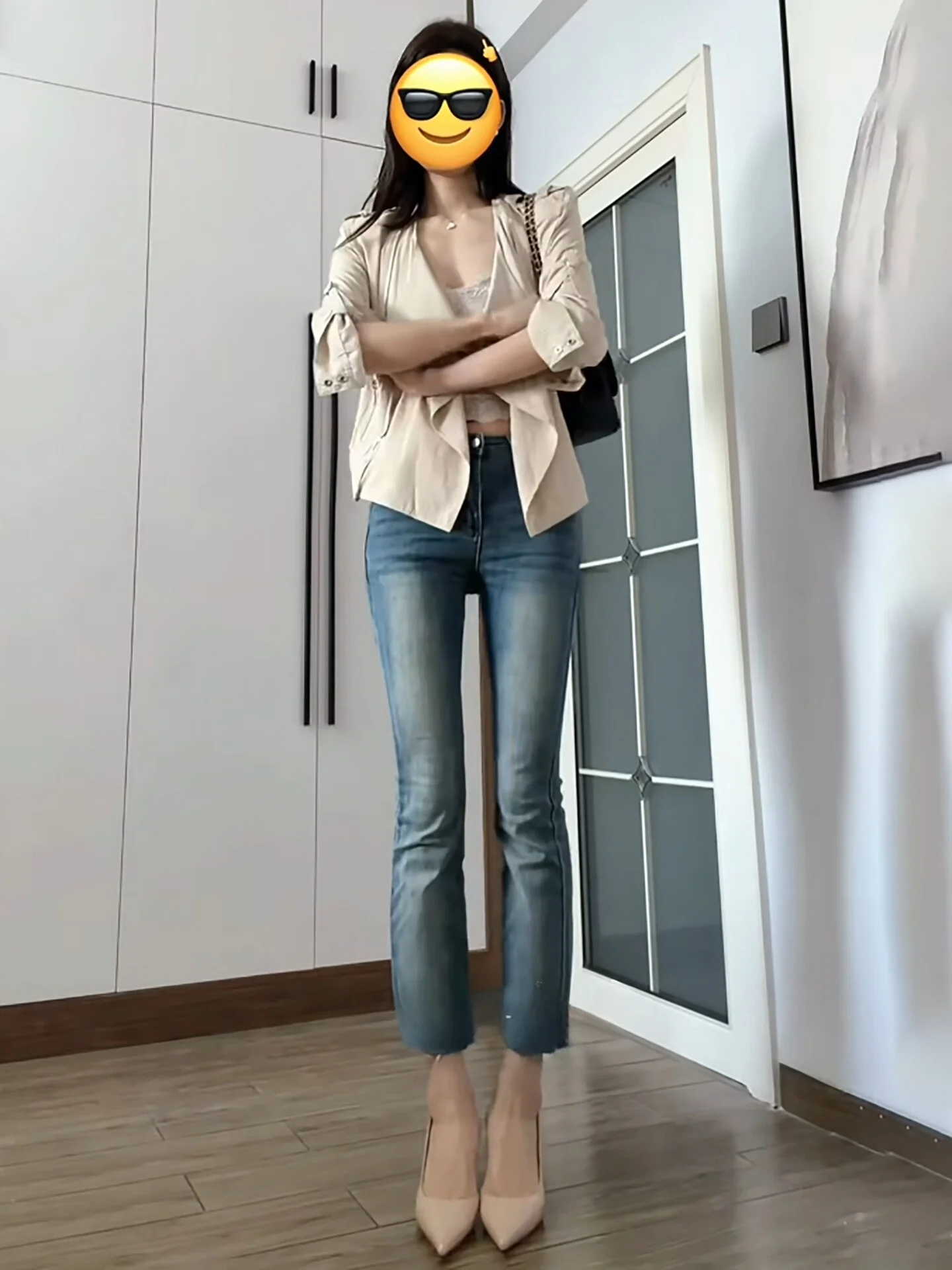 

Ретро светло-голубые джинсы с эффектом потертости, с высокой талией, зауженные, женские, с микро-клешем, укороченные, из эластичного хлопкового денима, фасон «буткат»