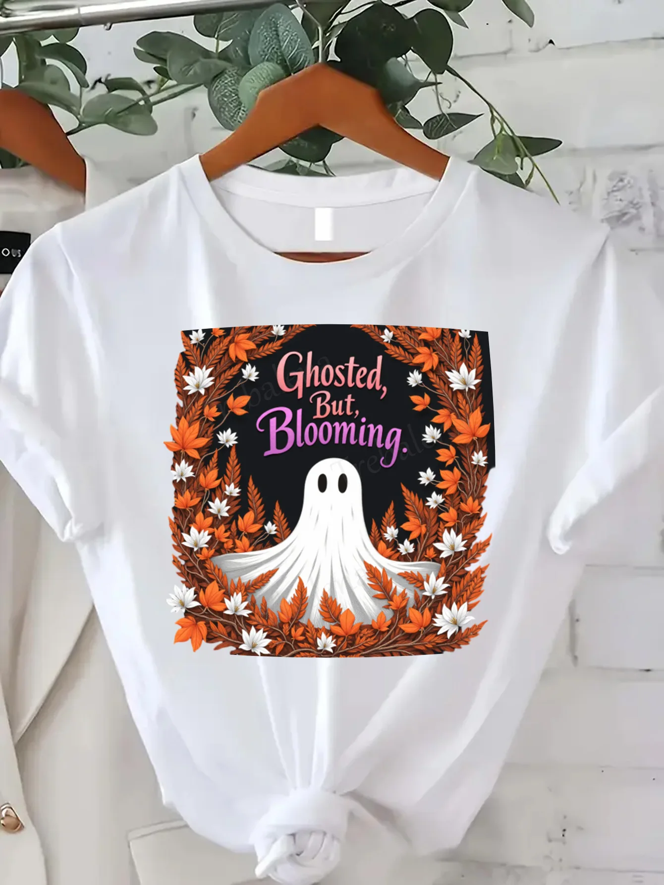 

Round Neck T-shirt Ghosted But Blooming Halloween Ghost Floral T-Shirt Women Plus Size Short Sleeve Tee Fashion Casual Top