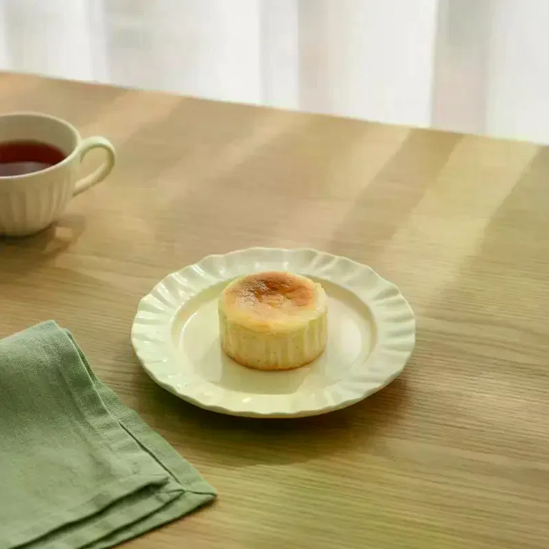 Cream White Ceramic Dessert Plates With Ruffled Edges Food Safe Glaze Perfect For Home Afternoon Tea Daily Use
