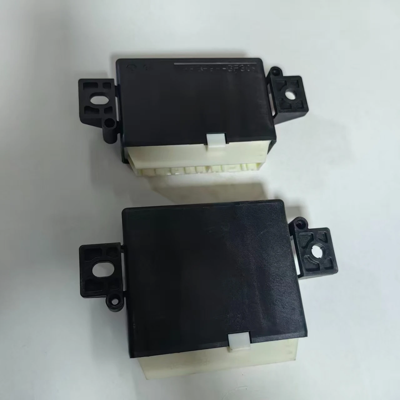 

259903043R 259908951R Fit for Renault Koleos Kadjar Auxiliary parking electronic control unit