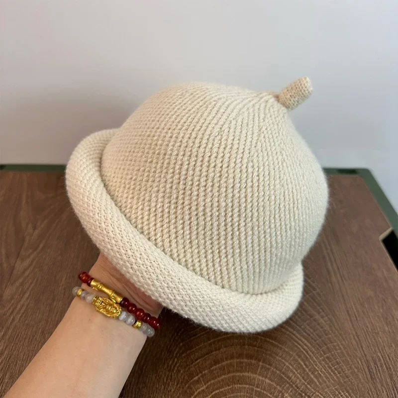 

Japanese Style Womens Fashion Bucket Hats Knitted Melon Skin Hats Casual Beanies Landlord Hats Warm Painter Pacifier Caps Winter