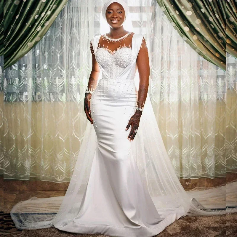 Maßgeschneiderte O-Ausschnitt Shinny Perlen Perlen Meerjungfrau Brautkleider Sweep Zug Illusion Lange Ärmel Garten Aso Ebi Brautkleid