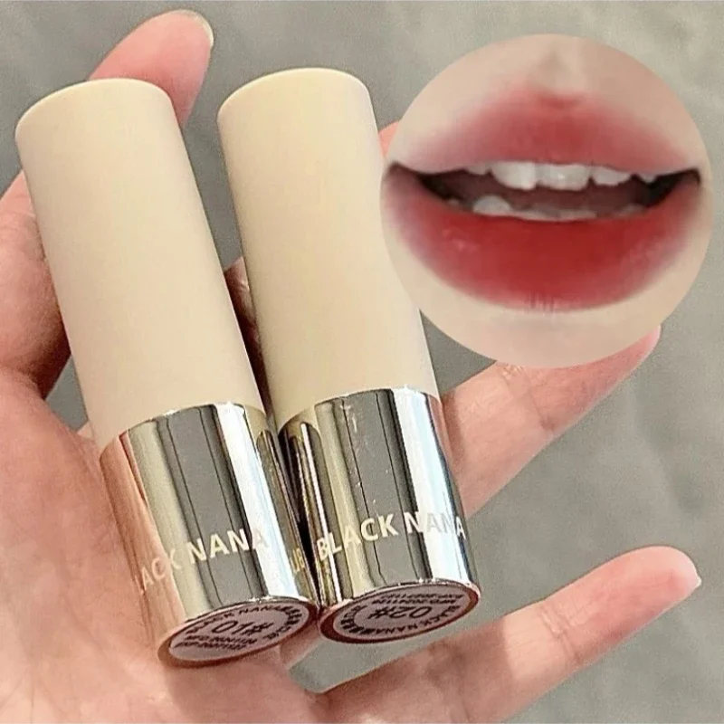 Penna per rossetto rosso scuro sexy nudo che dura non lascia segni Smalto per labbra impermeabile Tè al latte Viola Tazza antiaderente Trucco per labbra coreano