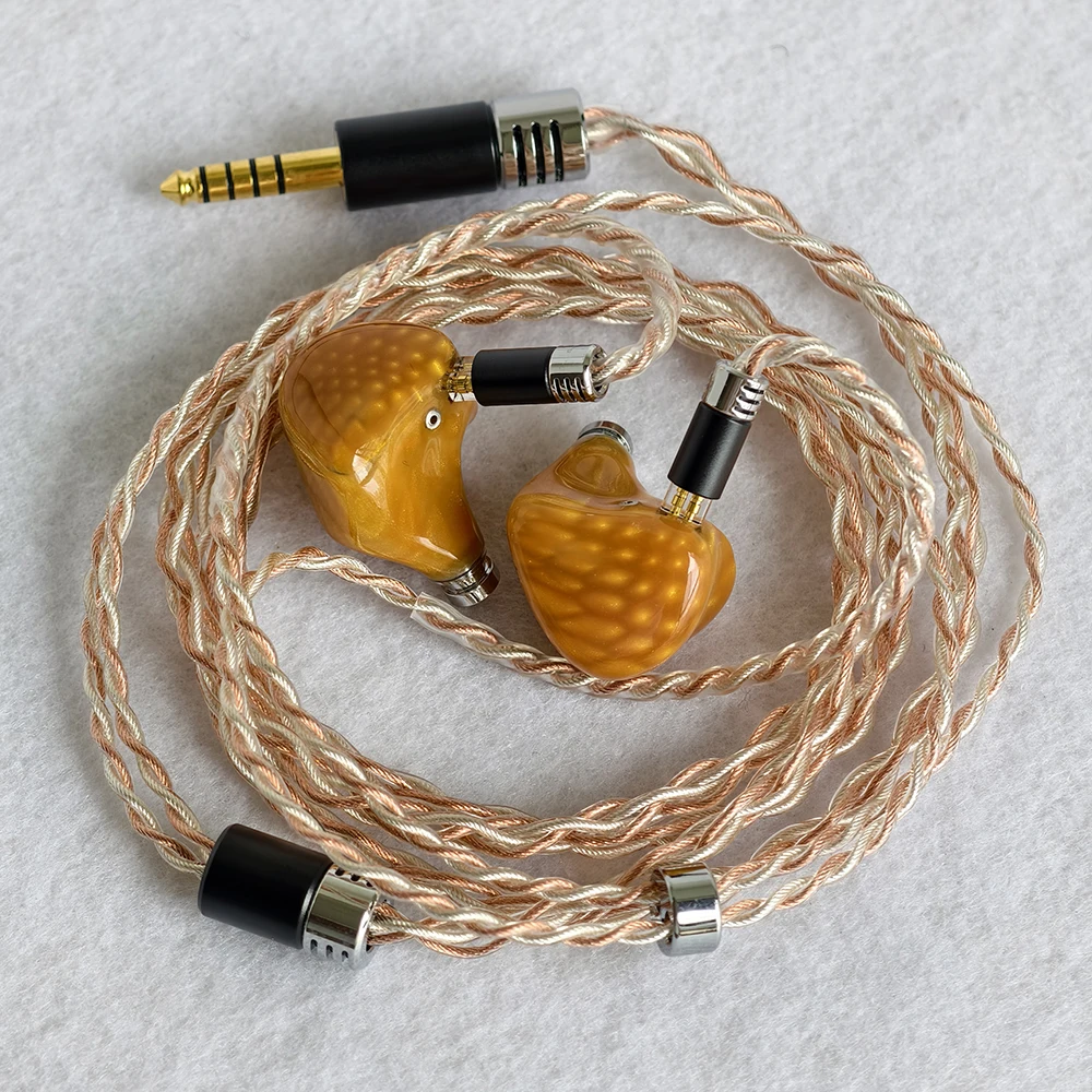 سماعات أذن IEM بتقنية 6DD+4PMD - مراجعة In Ear Monitor Iem وسعره