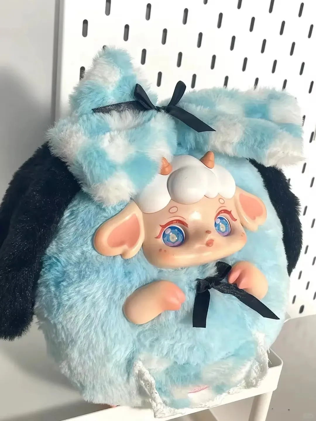 2024 New Tide Creation Wonderland Roaming Series Blind Box Tide Play Adornment Cute Little Sheep Mutant Doll Decorate A Desk Roo