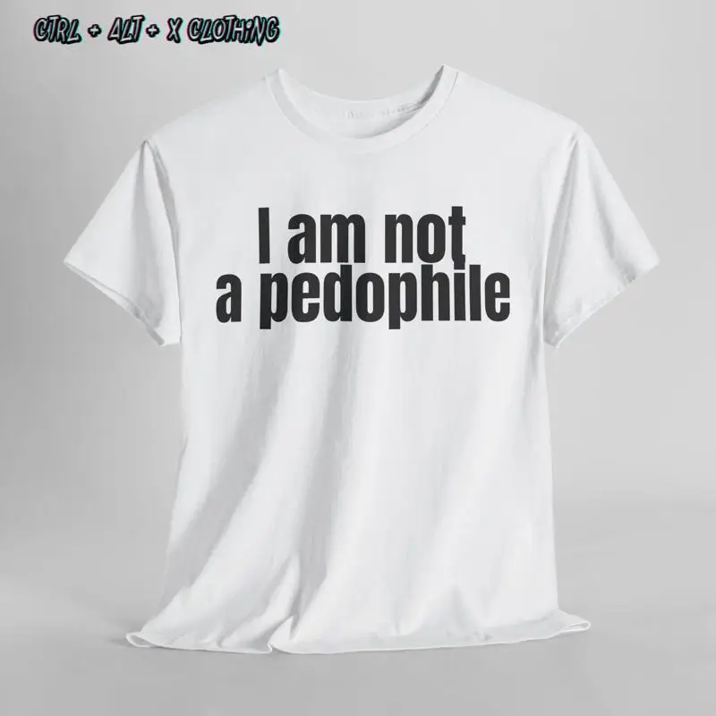 

Футболка I Am Not a Pedophile Bold Irony Funny StatemenT темный юмор