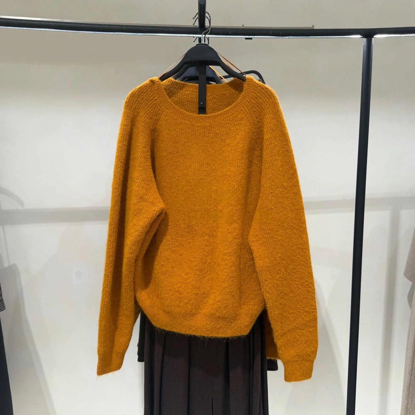 

2026 New Women's Clothing European and American Style Solid Color Versatile Long Sleeve Back Knot Knitted Sweater