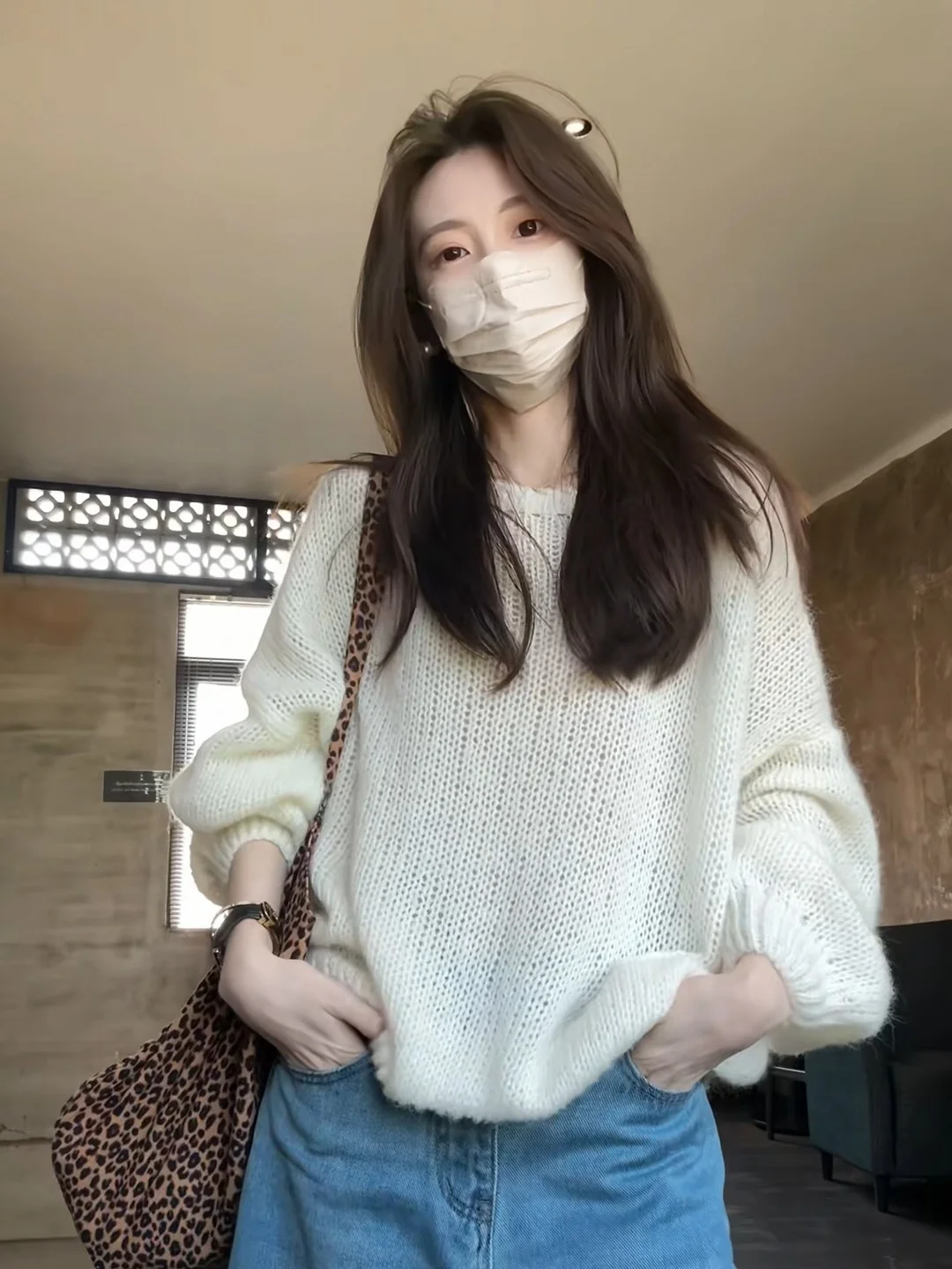 

Новый весенний повседневный универсальный свитер-пуловер больших размеров для женщин: свободный крой, стройнящий эффект, вязаный, омолаживающий образ