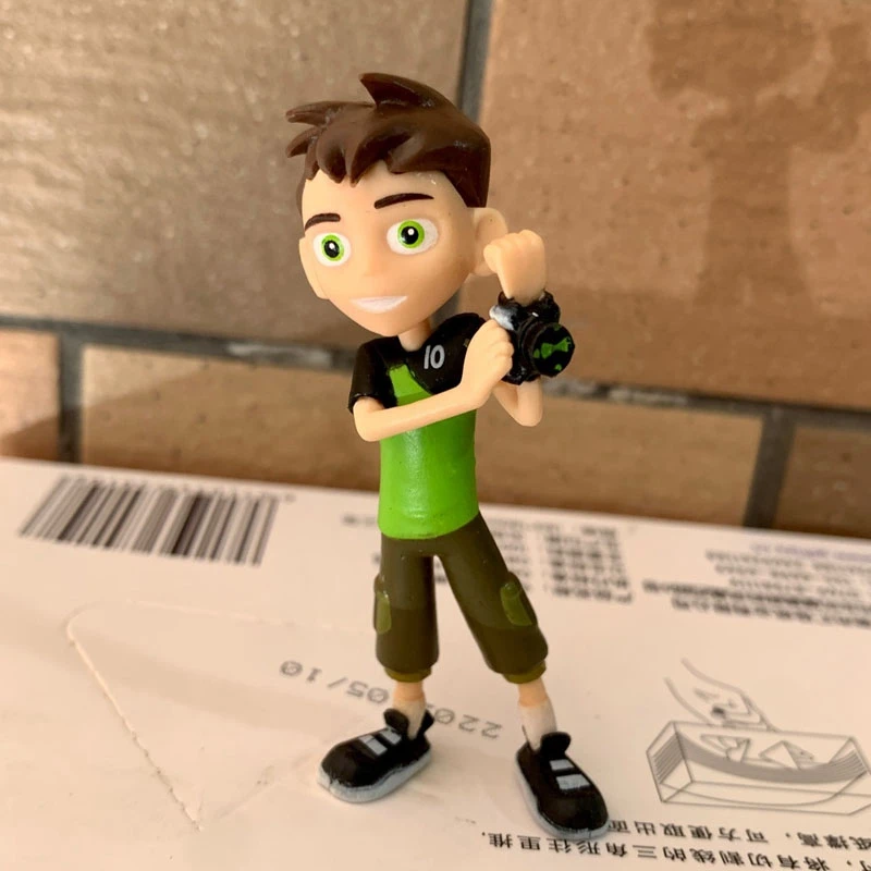 Ben 10 Mini Figure Boy Ben Toys Ornament Cake Decoration Figurine Miniature Collection Prop