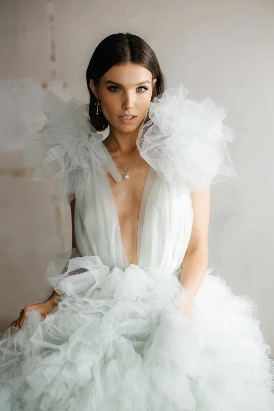 Stunning Ruffles Bridal Tulle Dress Mint Fluffy Long Train Prom Party Dresses Bride Wedding Gowns Photography Dress Props Custom