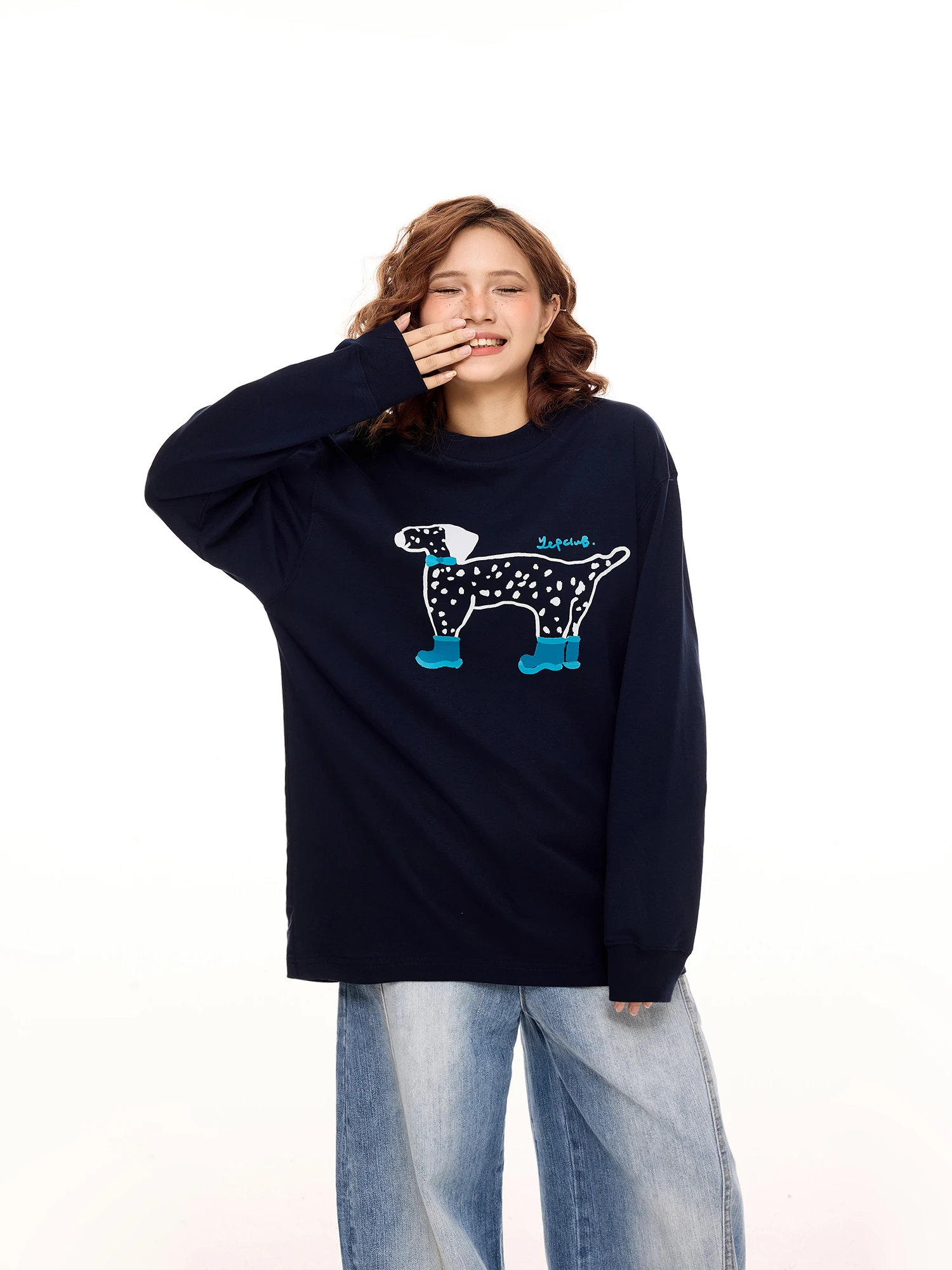 

Женская повседневная круглая футболка с принтом собаки в стиле ретро, свободный крой, осенний дизайн, хлопковый уличный топ