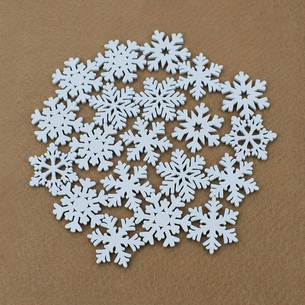 50PCS 35MM Cartoon White Wooden Snowflake Christmas Decoration Supplies Snowflake Wood Chip DIY Christmas Decoration Crafts