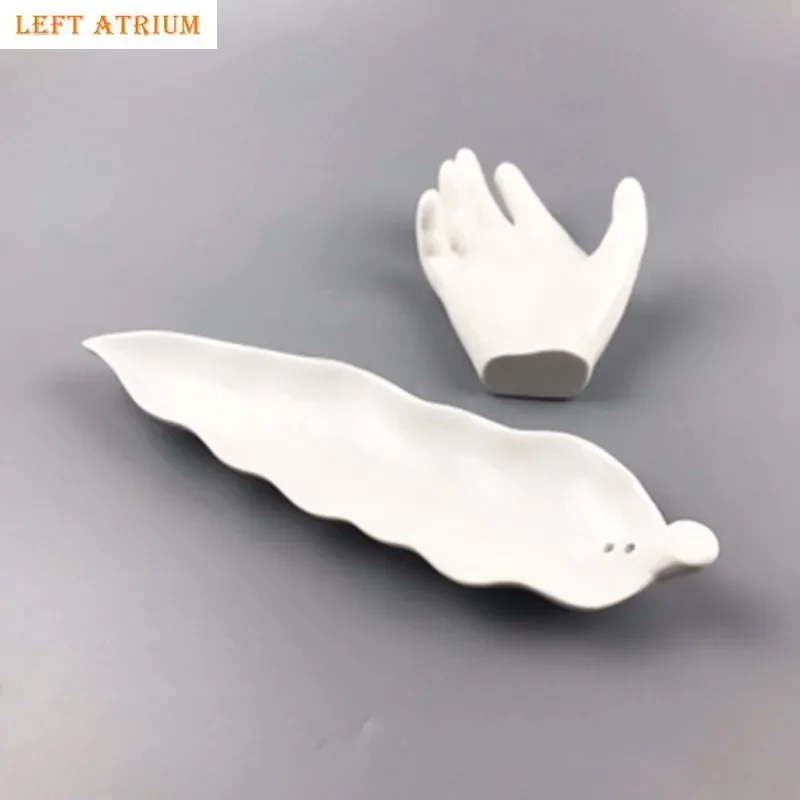 

Bergamot Leaf Shape White Ceramic Dinner Plate Irregular Sushi Plate Molecular Cooking Tableware Kitchen Dining Supplies