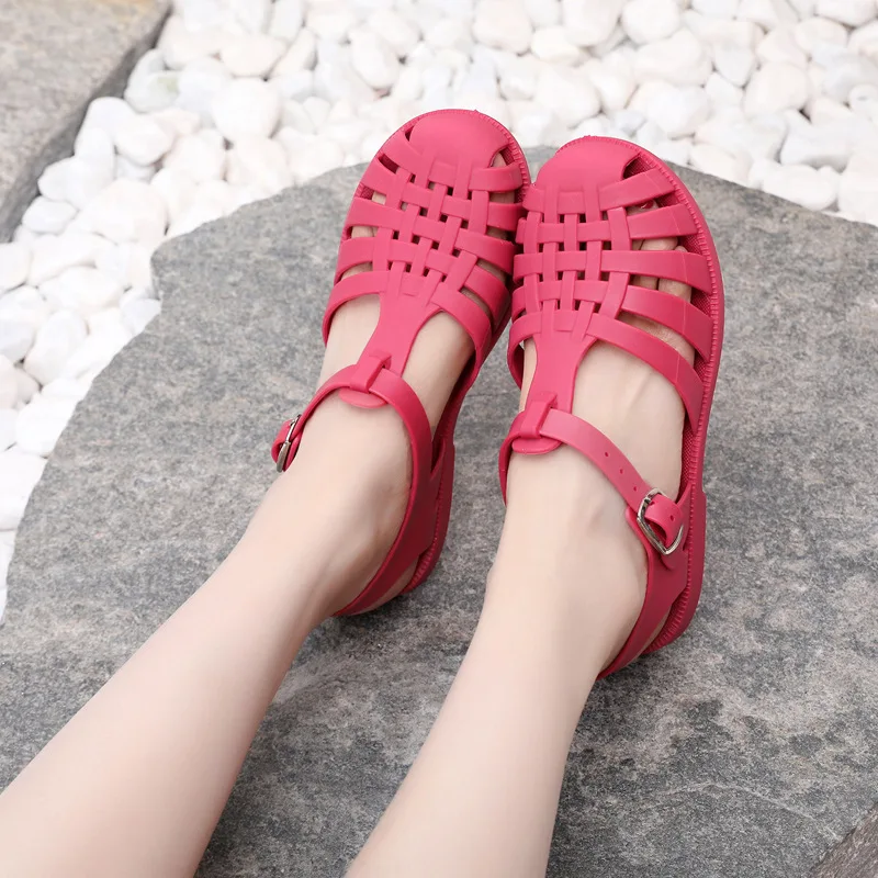 Women Roman Sandals 2026 Spring Summer Closed Toe Jelly Shoes Buckle Flat Sandals Breathable Outdoor Beach Casual Sandals