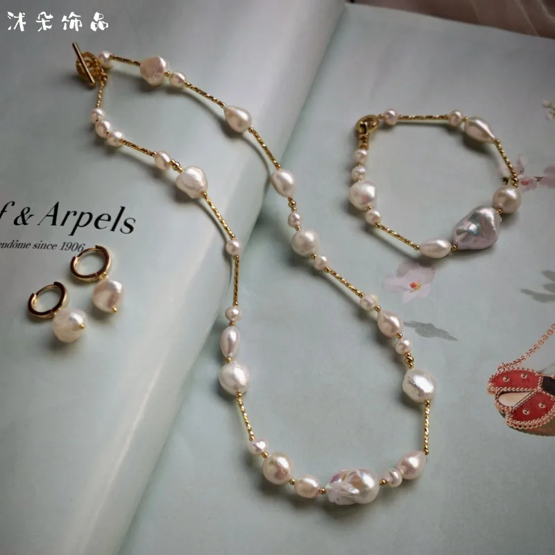 

New Trendy Gentle Style Natural Freshwater White Pearl Copper Hoops Baroque Pearl Strand Necklace Earrings Bracelet Jewelry Sets