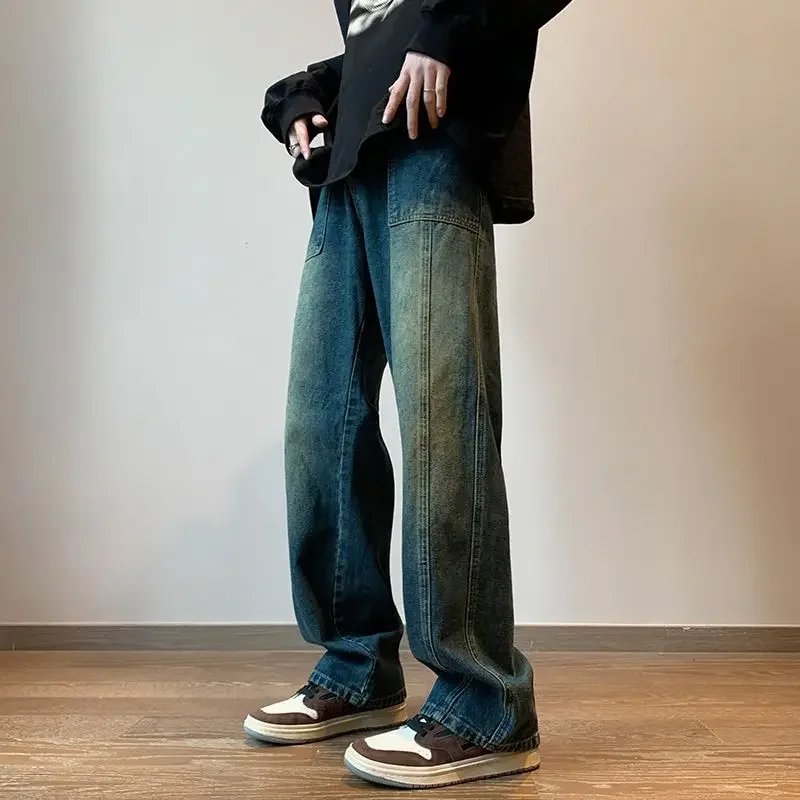 กางเกงยีนส์ผู้ชายทรงหลวมขาบานแบบคาวบอย มีกระเป๋า ทรงตรง เทรนด์ปี 2025 ไซส์ใหญ่ สไตล์สตรีทยุค 90 ย้อนยุค เรโทร เคป๊อป