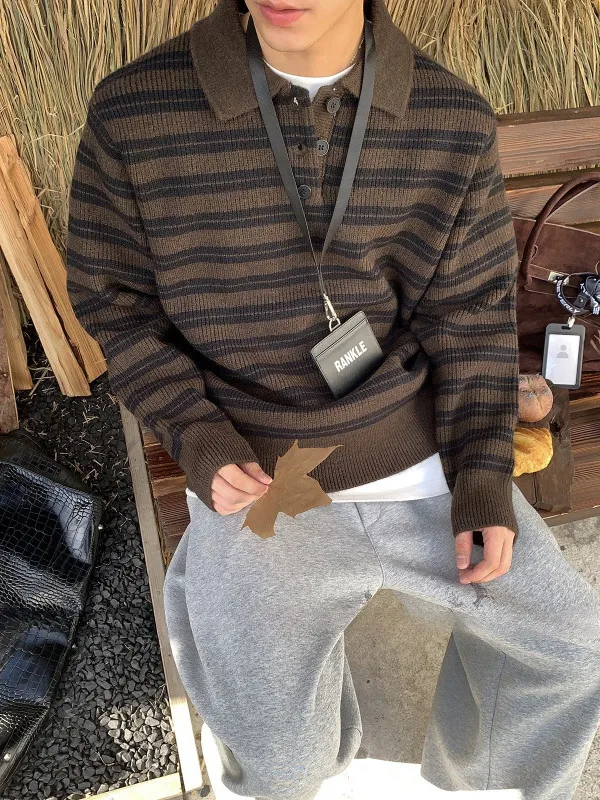 

Мужской осенне-зимний вязаный свитер с воротником, повседневный, в полоску, кофейного цвета, в стиле lazy, премиум-класса