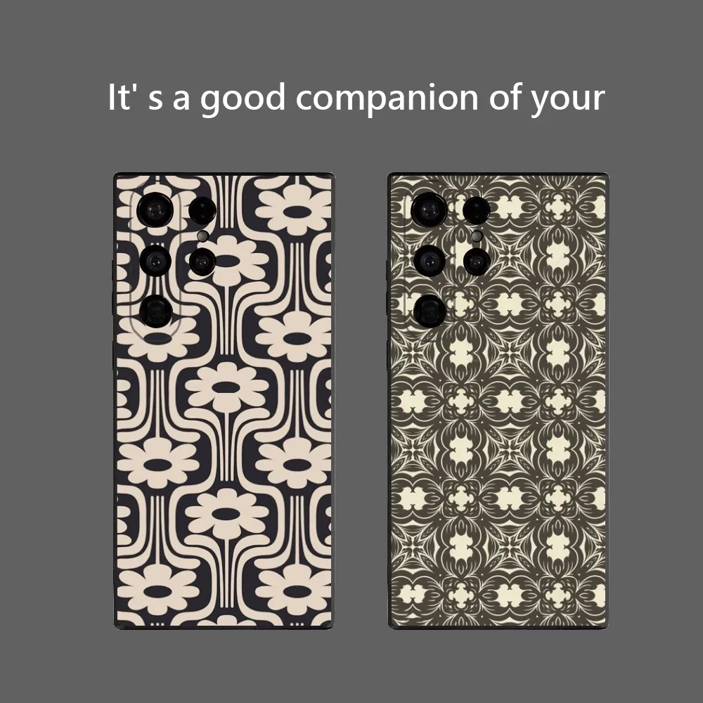 

Black Daisy Phone Case For Samsung Galaxy S25 Ultra S22 S23 S24 Ultra S21 S20 5G Protective Soft Silicone TPU Funda