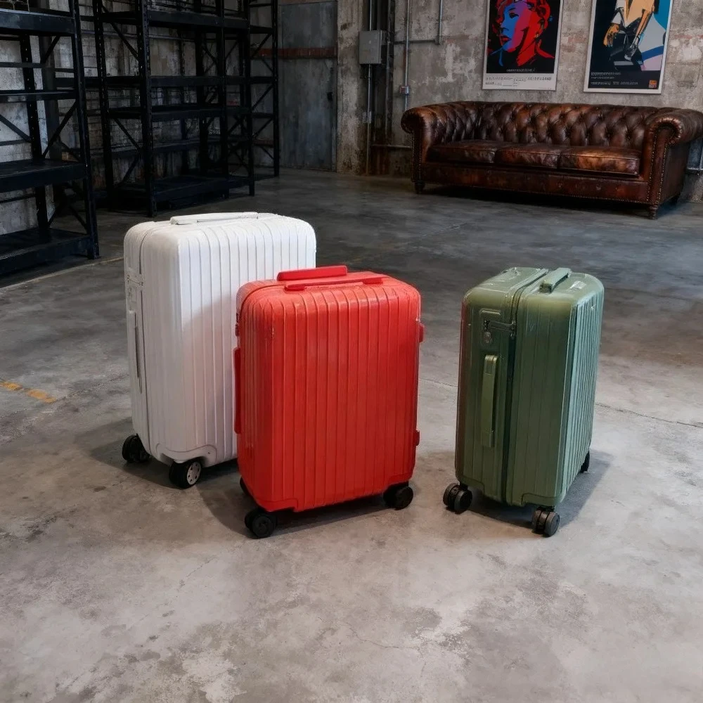 

Luxury Carry-on Luggage, Large Capacity, Shatterproof, Explosion-proof, Moisture-proof Travel Suitcase, High-quality Luggage.