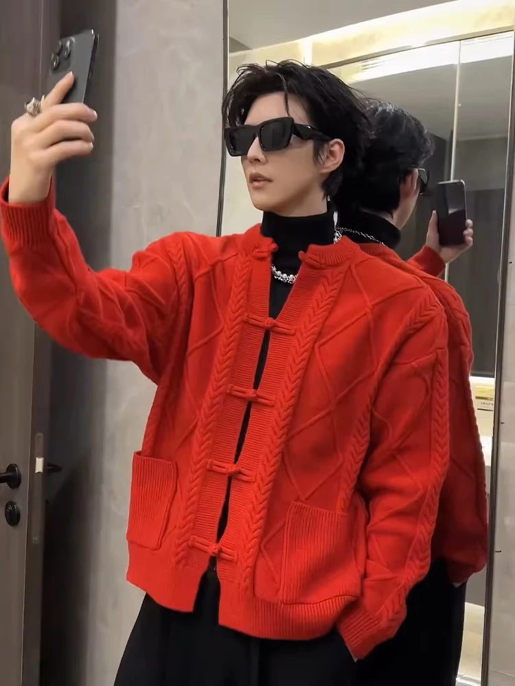 

Красный китайский вязаный свитер-пальто для мужчин с вышивкой года, свободный крой, длинный рукав, повседневный стиль