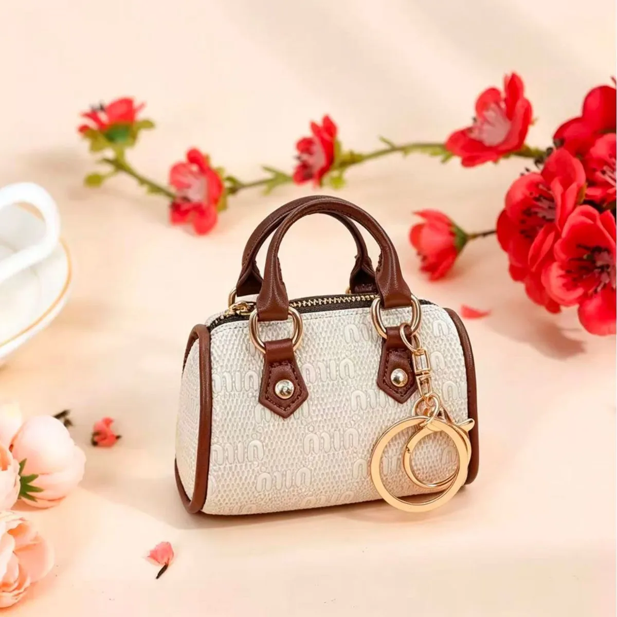 Mini Wallet for Women Versatile Fashion Coin Purse Earphone Bag Storage Women's Small Bag view 4