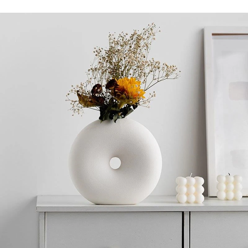 Minimalism Hollow Circular Vase Ceramic Flower Pots Desk Decoration Artificial Flowers Decorative Floral Arrangement