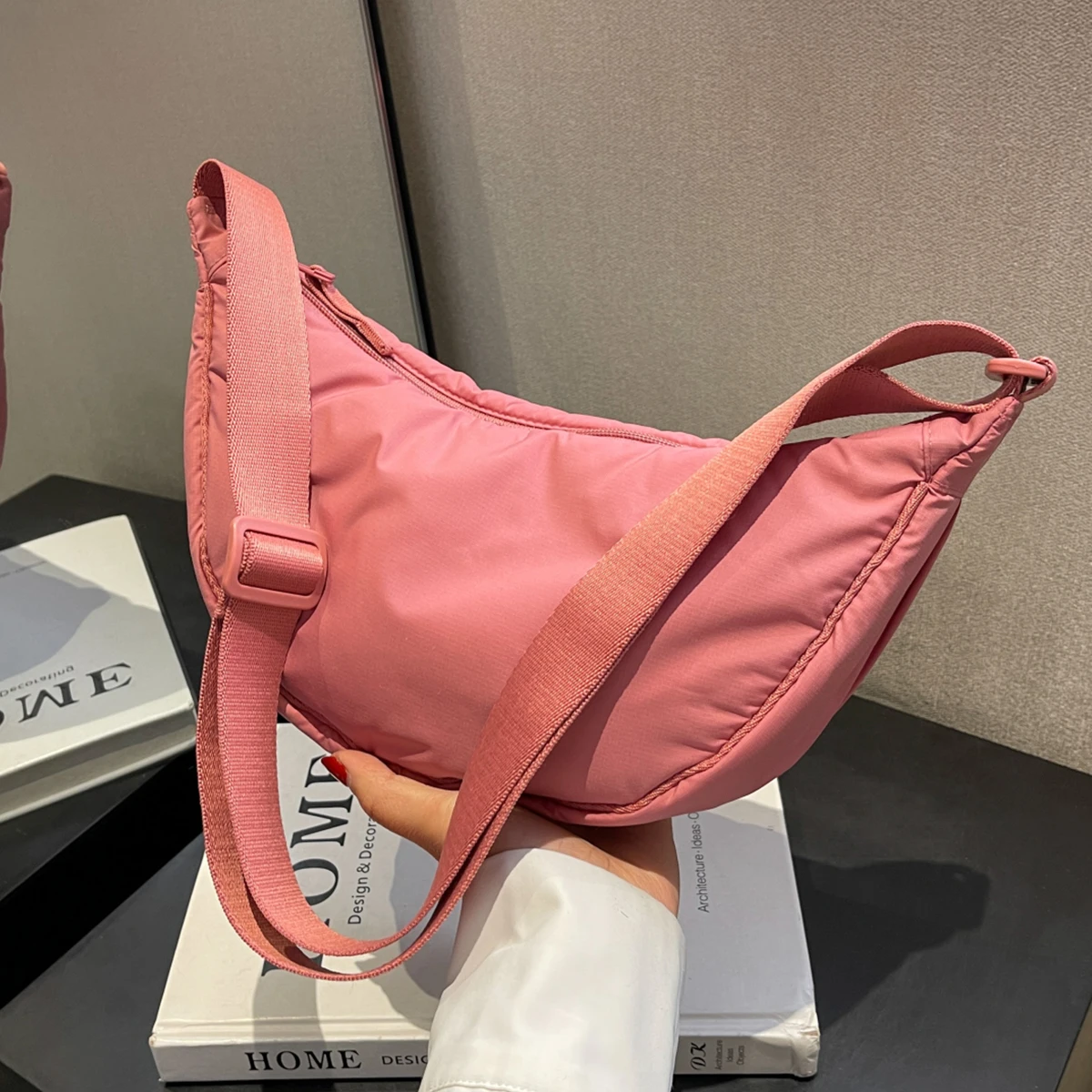 Neue einfache wasserdichte Umhängetasche für Damen, tragbare Achseltasche, lässige Umhängetasche mit großem Fassungsvermögen, leichte Reise-Leinentasche für Herren, Einkaufen und Wandern