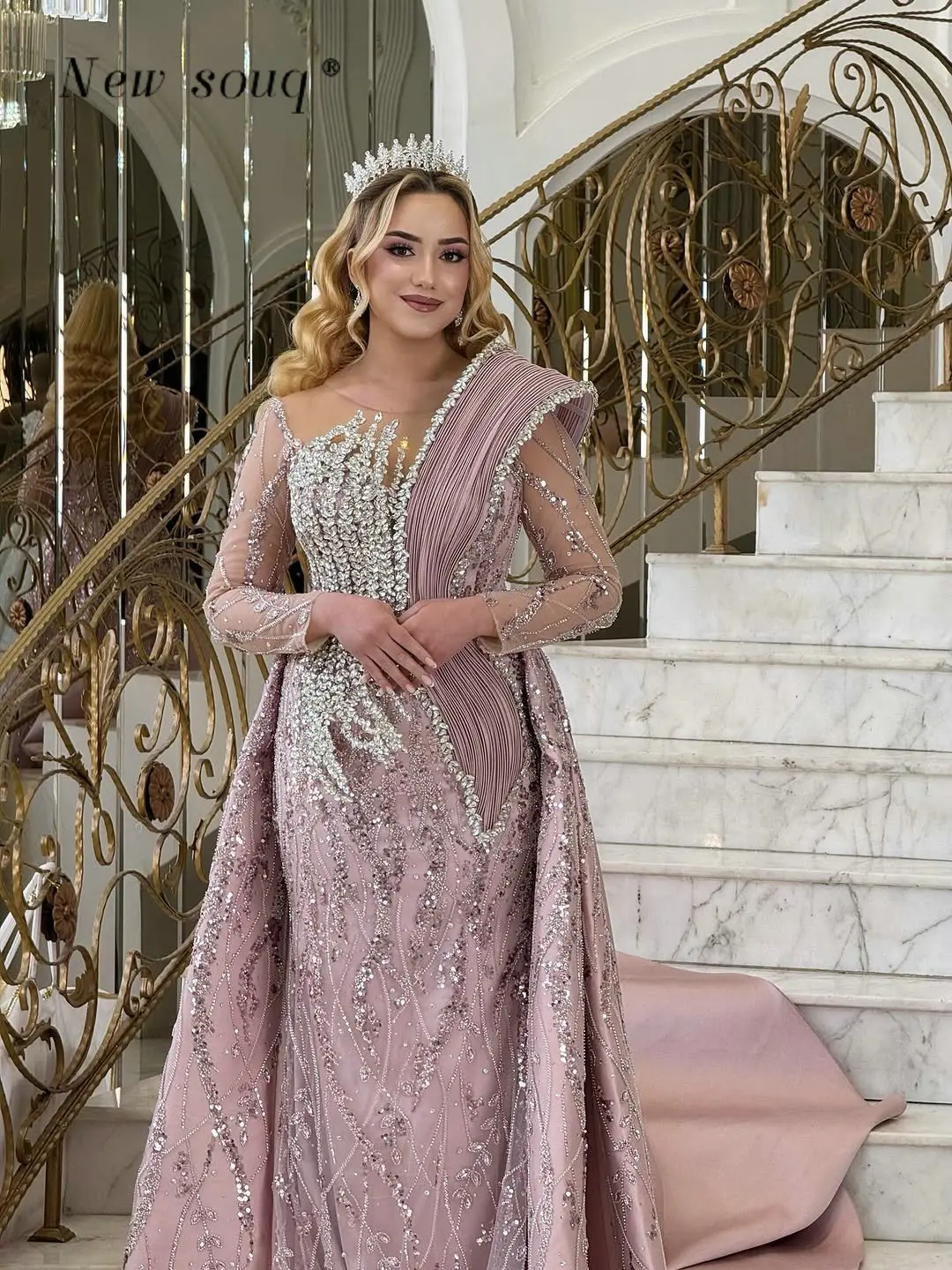 

Bean Paste Pink Crystals Long Sleeve Muslim Wedding Evening Dresses Customized Dubai Luxury Formal Events Prom Night Party Gowns