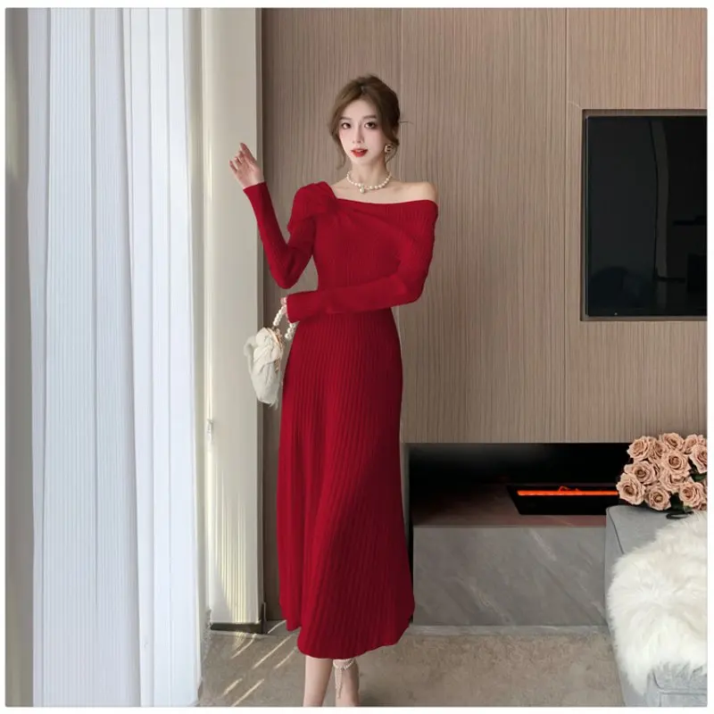 Herbst 2024, Temperament, U-Boot-Ausschnitt, schulterfreies Kleid mit dreidimensionaler Blumendekoration, langärmelige Damenmode