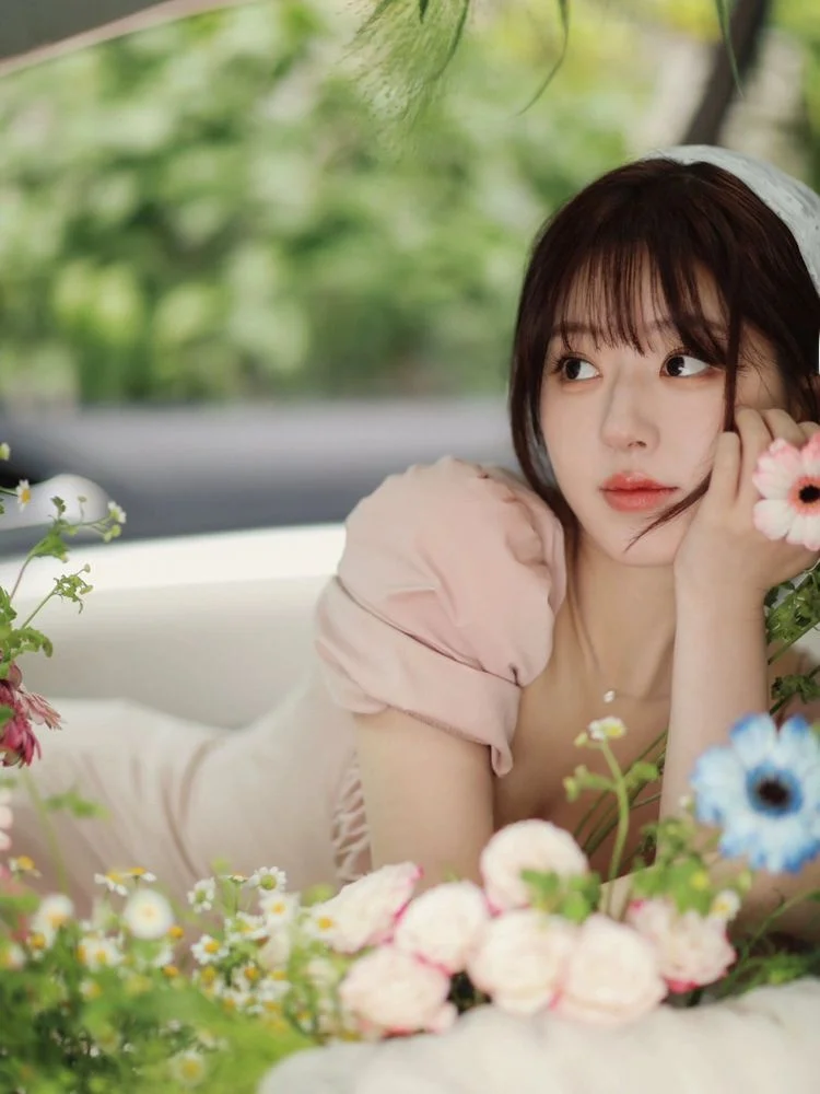 فستان وردي لاستراحة الشاي للنساء بياقة مربعة وربطة عنق وخصر عالي وفتحة متوسطة الطول تنورة على شكل حرف a من ألياف البوليستر نم...