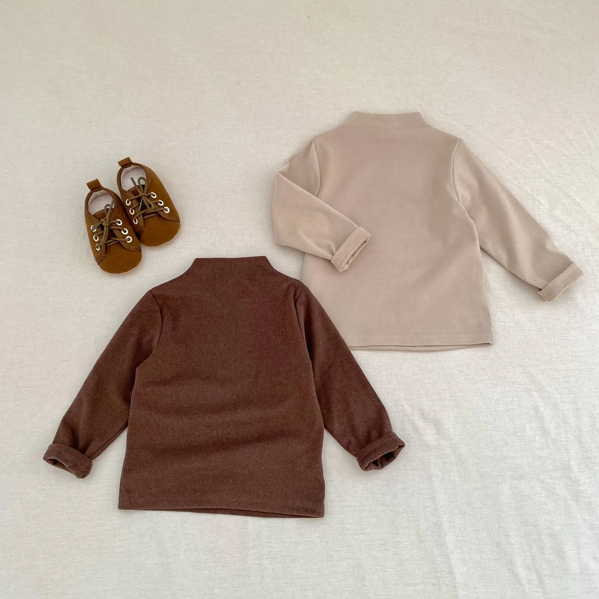 

Осенняя новинка: универсальная базовая рубашка с длинными рукавами для мальчиков и девочек 0-3 лет.