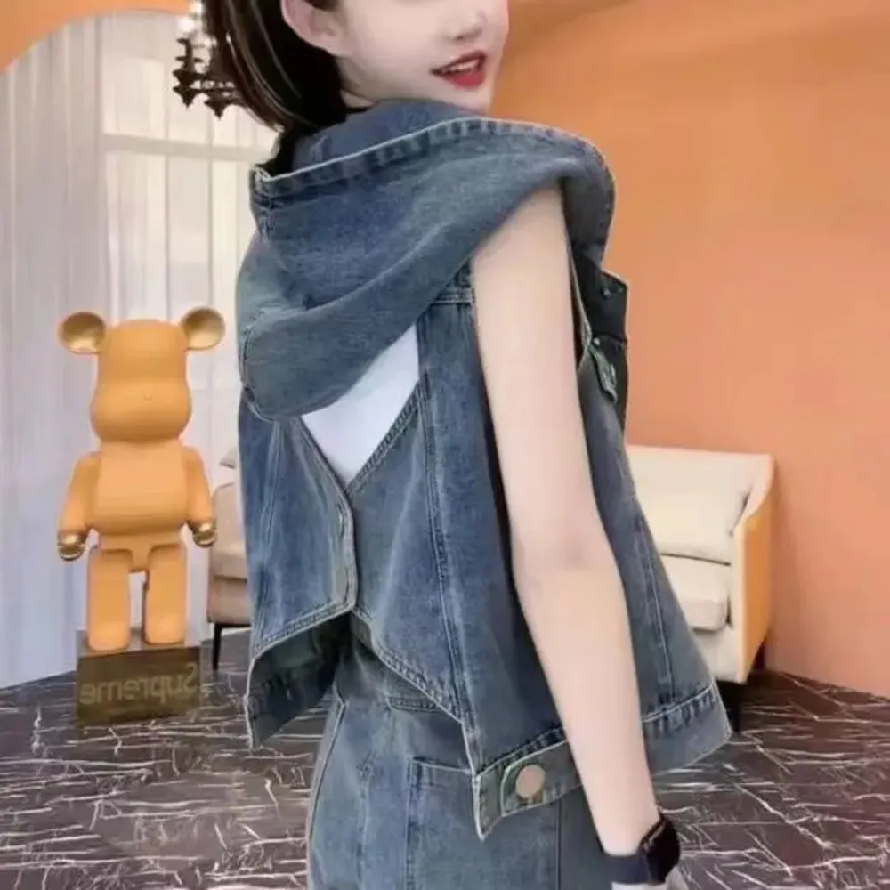 Summer Hooded Backless Denim Waistcoat for Women's Looks Slim Fashion Trend Lightweight Jumper Waistcoat
