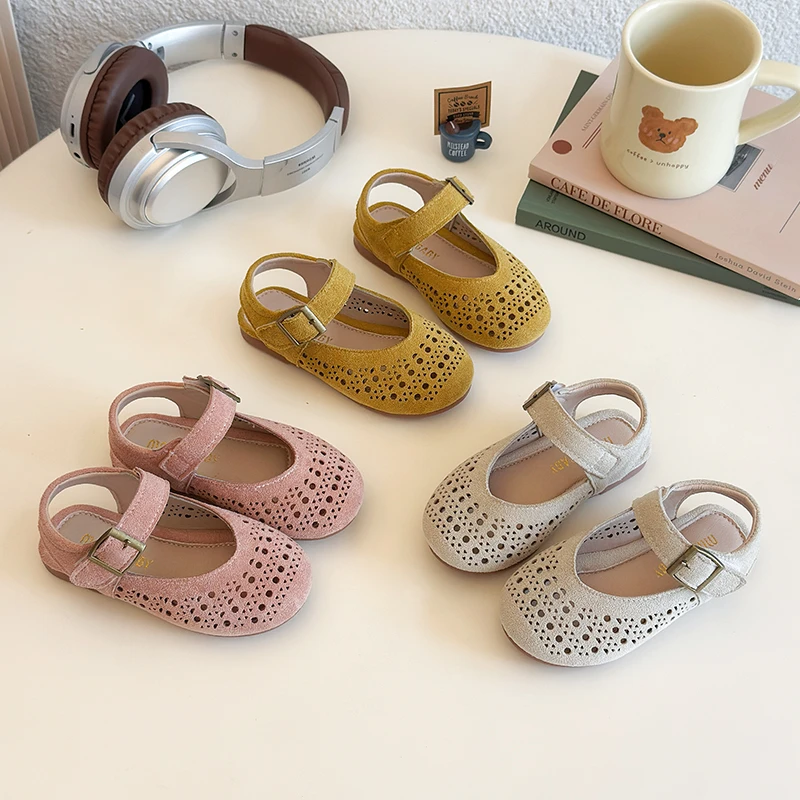 

2025 New Girl's Casual Sandals Hollow Out Round Toe Shallow Daily Kid's Flat Shoe Solid Colors Anti-slip Fashion Children Shoe