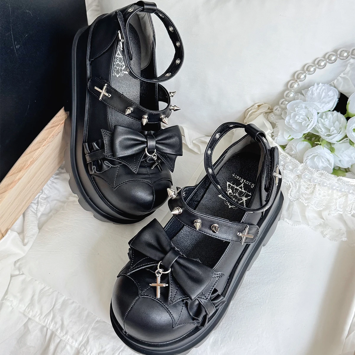 Original Design Cross Girl Punk Style Sweet Cool Spicy Girl Thick Soled Shoes Lolita Y2k Subculture Student Single Shoes Female