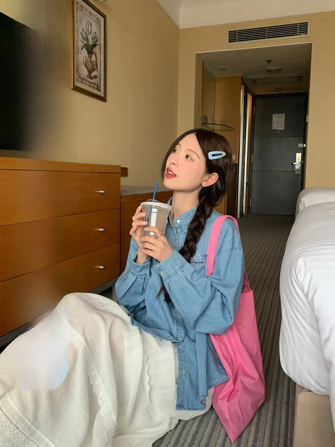 

Молодежный топ с принтом в виде букв и собачек в корейском стиле, свободный, универсальный, для повседневной носки, простой, художественный, ретро, для молодых женщин