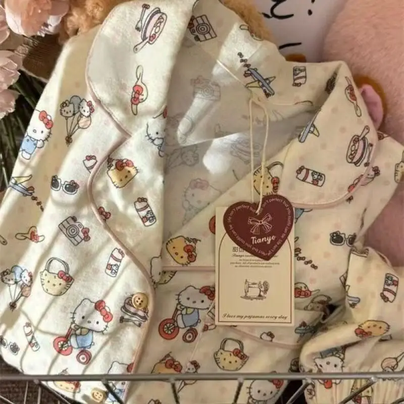 ชุดนอนลายการ์ตูนเฮลโลคิตตี้น่ารักสำหรับผู้หญิง ชุดนอนแขนยาวขายาวสำหรับฤดูใบไม้ผลิ/ฤดูใบไม้ร่วง เหมาะสำหรับนักเรียน หอพัก และใช้ในบ้าน ชุดซานริโอ