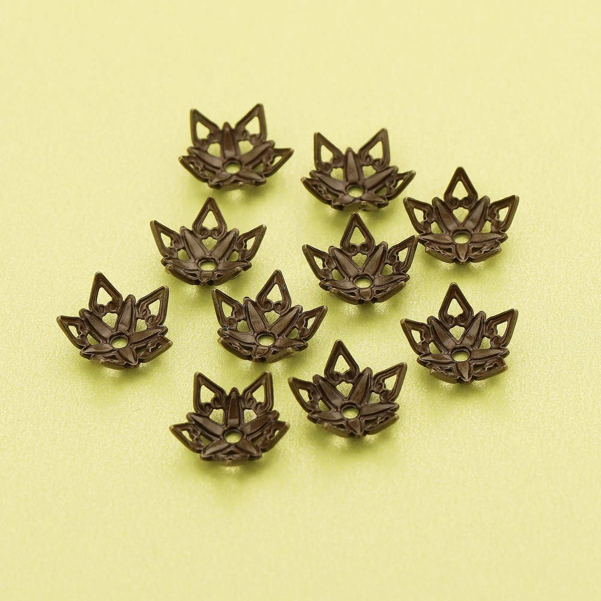 

50pcs 10MM Round Filigree Brass Beads Cap,Brass Bronze Antiqued Flower Cap,DIY Beading Supplies 1561022