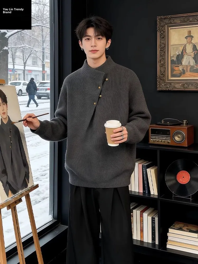 

Серый мужской трикотажный джемпер в американском стиле с воротником-стойкой, зимний, с нестандартным дизайном пуговиц, повседневный, свободного кроя, с длинными рукавами