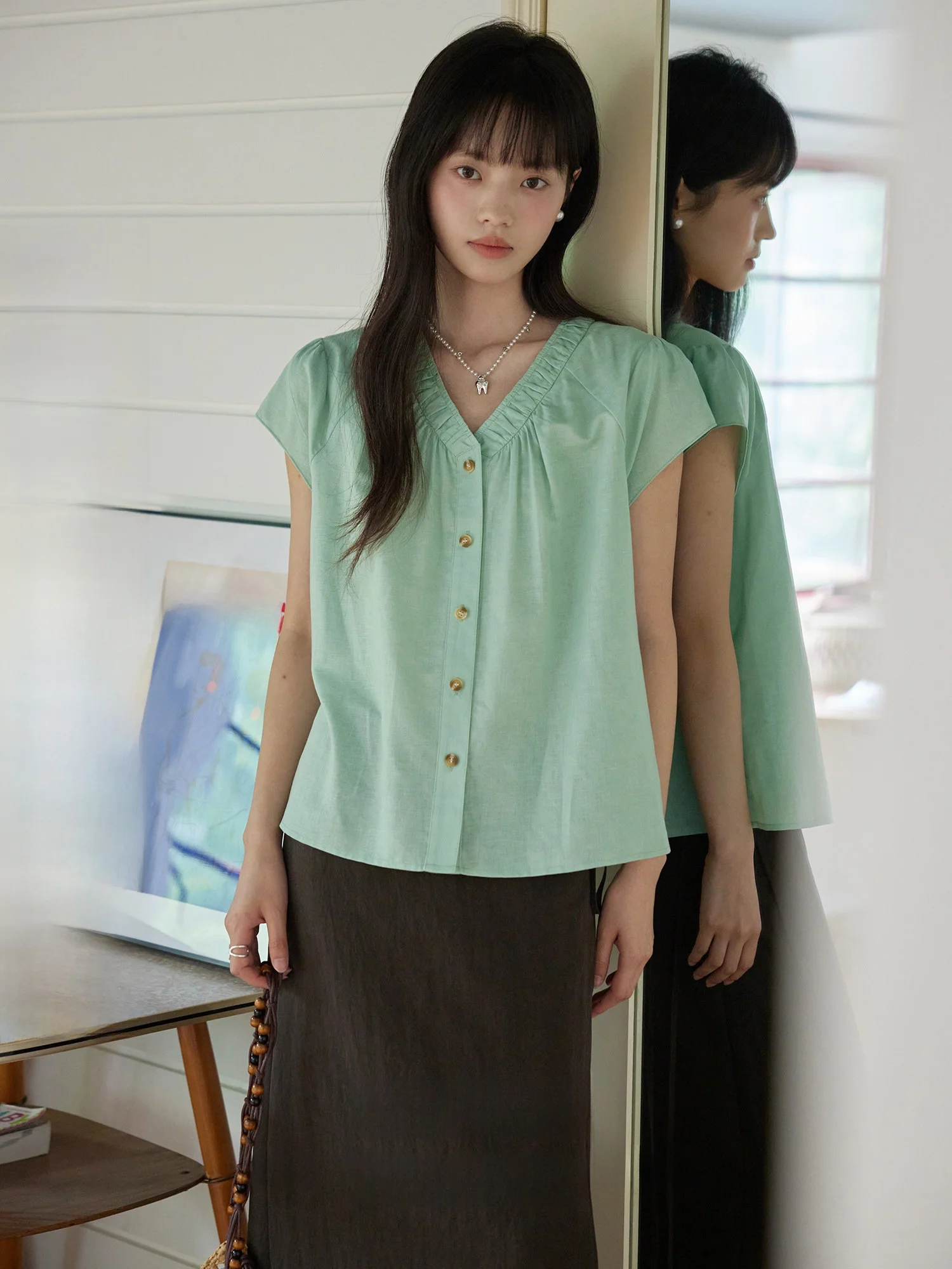 

ORWhite New Chinese Sle Linen irt Women Summer V-ne Single Button ort Sve Thin Traditional Embroidery Top