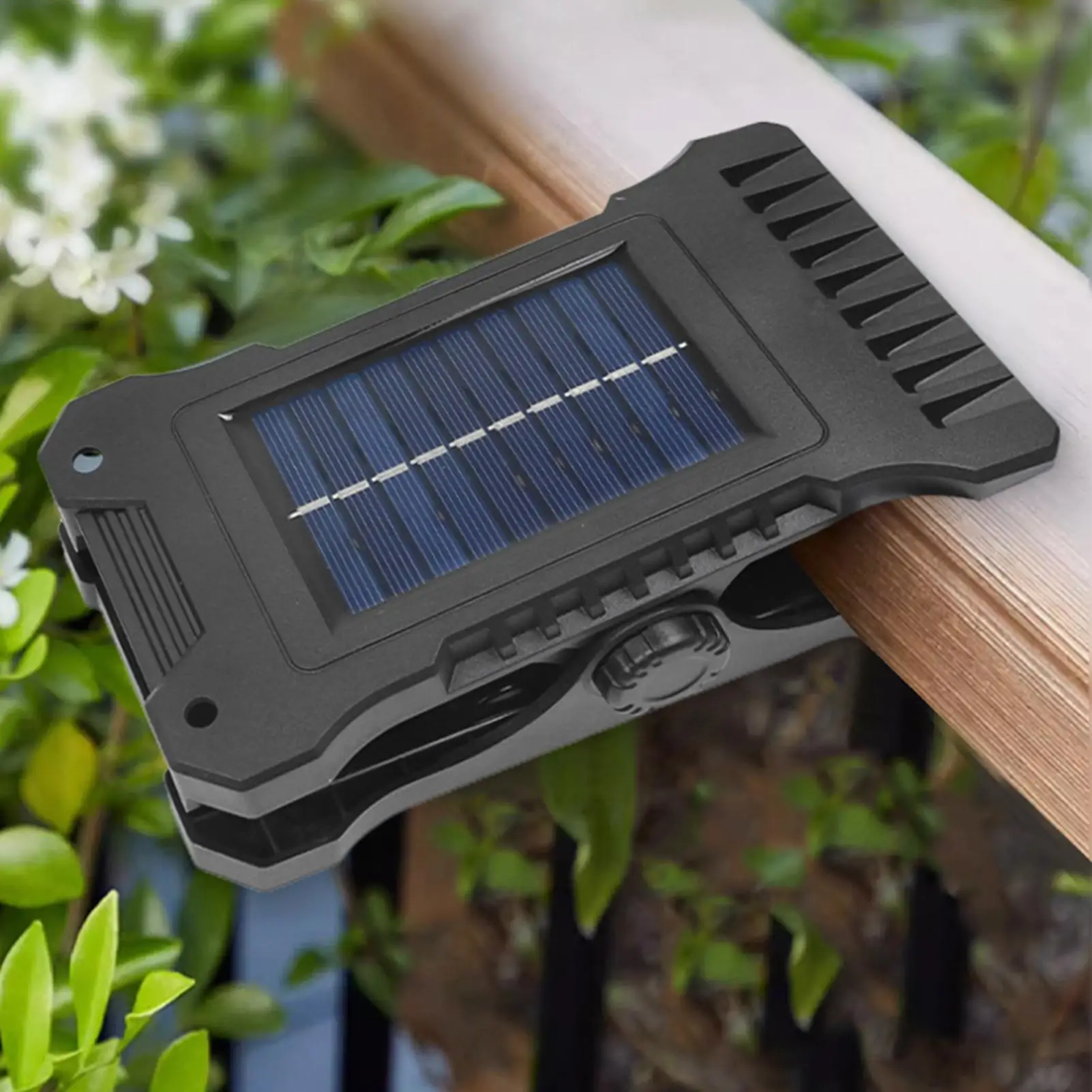 Outdoor Solar Light 3 Modes Clip On Lamp Outside Solar Lights For Yard Garden Yard Backyard Courtyard Porch Farm Balcony Lawn