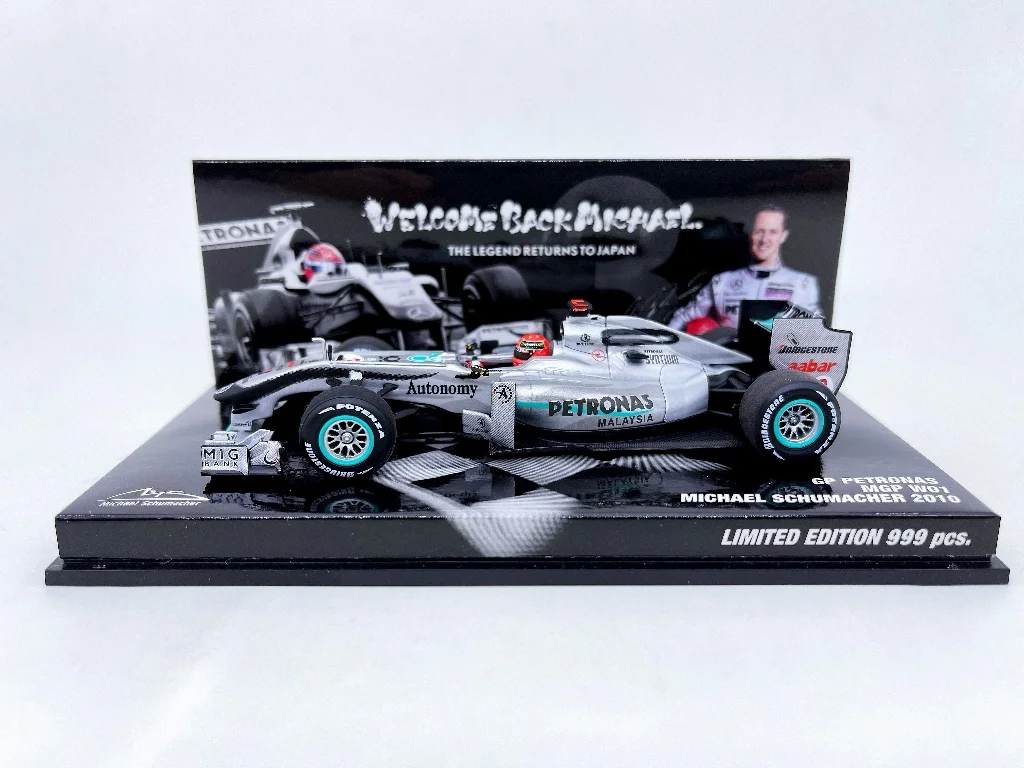 Minichamps 1:43 F1 W01 2010 Michael Schumacher Simulation Limited Edition Resin Metal Static Car Model Toy Gift