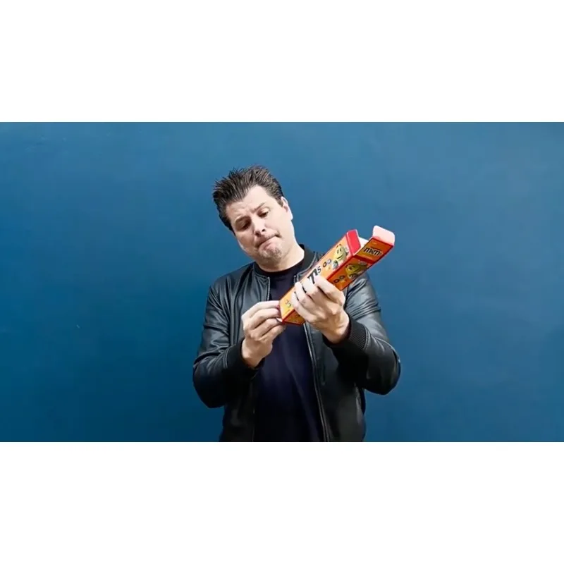 

Candy Box by George Iglesias Magic Tricks Empty Tube Box Appear Vanish Candy Stage Illusions Gimmick Magician Props Kids Show