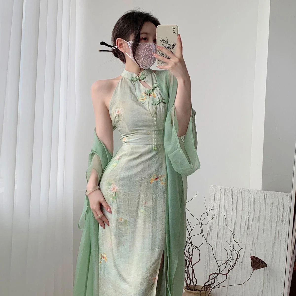 

Платье Cheongsam для молодых девушек, улучшенное современное сексуальное платье Ципао в китайском стиле без рукавов, винтажное женское элегантное праздничное платье с цветочным принтом