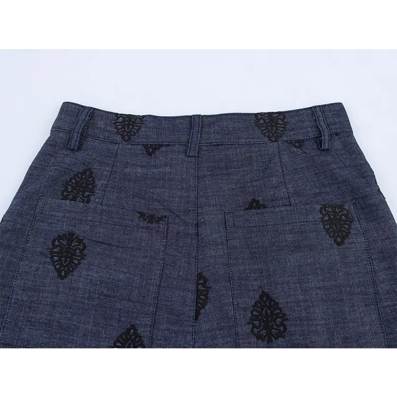 YENKYE جديد 2025 سراويل نسائية عالية الخصر مطرزة بنطال ذو قصة أرجل واسعة وجيوب رقعة سراويل نسائية غير رسمية عتيقة بنطلونات دي موهير